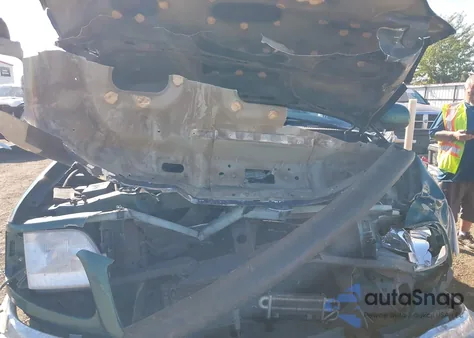 2000 Ford F-150 Lariat/Work Series/Xl/Xlt z USA, uszkodzony, nr VIN 1FTRX18L4YNA23674